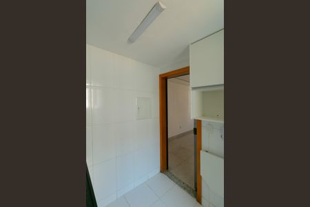 Apartamento para alugar com 74m², 3 quartos e 2 vagas Apartamento para alugar com 74m², 3 quartos e 2 vagasCozinha