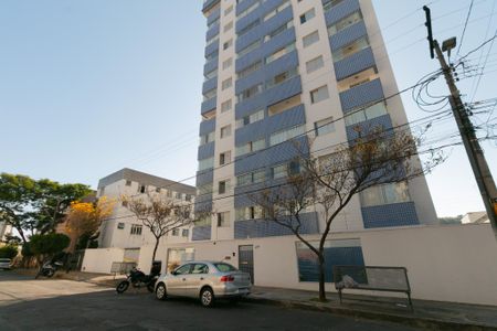 Apartamento para alugar com 74m², 3 quartos e 2 vagas Apartamento para alugar com 74m², 3 quartos e 2 vagasFAC