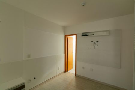 Apartamento para alugar com 74m², 3 quartos e 2 vagas Apartamento para alugar com 74m², 3 quartos e 2 vagasSuíte