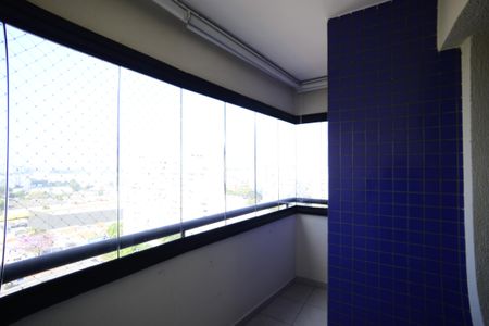 Apartamento à venda com 68m², 2 quartos e 1 vagaVaranda