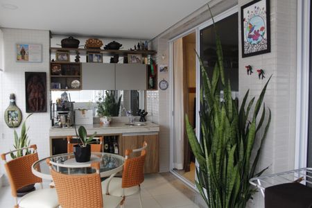 Apartamento à venda com 85m², 2 quartos e 1 vagaCozinha