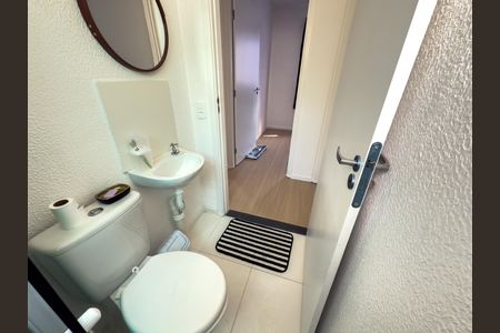 Apartamento para alugar com 45m², 2 quartos e sem vaga Apartamento para alugar com 45m², 2 quartos e sem vagaBanheiro