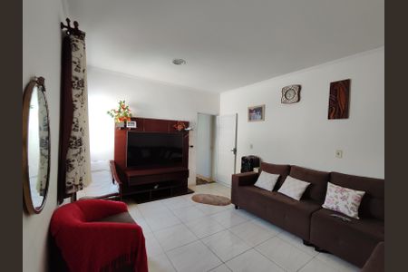 Casa à venda com 190m², 4 quartos e 4 vagasCasa 3 - Sala de Estar