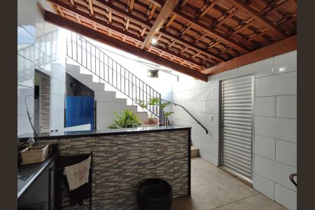 Casa à venda com 190m², 4 quartos e 4 vagasCasa 3 - Quintal