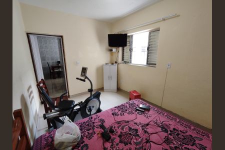 Casa à venda com 190m², 4 quartos e 4 vagasCasa 2 - Quarto