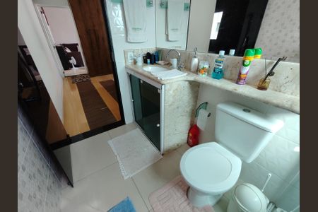 Casa à venda com 190m², 4 quartos e 4 vagasCasa 3 - Banheiro Suíte