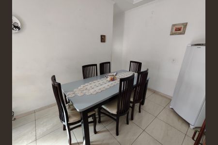 Casa à venda com 190m², 4 quartos e 4 vagasCasa 3 - Sala/Cozinha