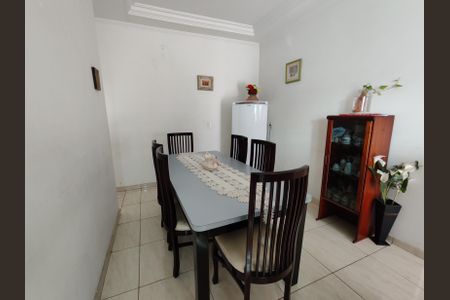 Casa à venda com 190m², 4 quartos e 4 vagasCasa 3 - Sala/Cozinha