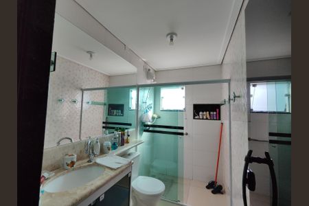 Casa à venda com 190m², 4 quartos e 4 vagasCasa 3 - Banheiro Suíte