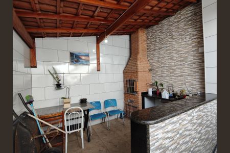 Casa à venda com 190m², 4 quartos e 4 vagasCasa 3 - Quintal