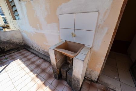 Casa à venda com 350m², 2 quartos e 4 vagas Casa à venda com 350m², 2 quartos e 4 vagasÁrea de Serviço 2