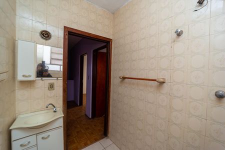 Casa à venda com 350m², 2 quartos e 4 vagas Casa à venda com 350m², 2 quartos e 4 vagasBanheiro 2