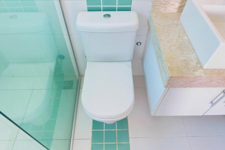 Casa de condomínio para alugar com 240m², 4 quartos e 4 vagasBanheiro da Suíte 2