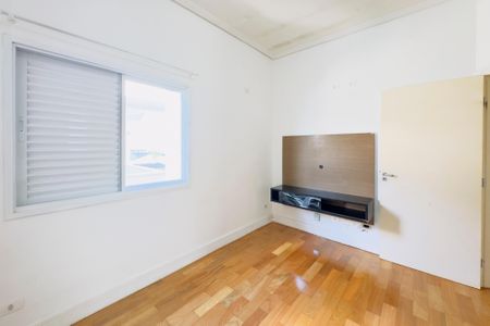 Casa de condomínio para alugar com 240m², 4 quartos e 4 vagasQuarto 2