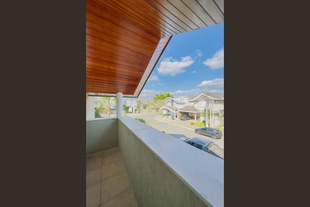 Casa de condomínio para alugar com 240m², 4 quartos e 4 vagasSacada Suíte 2