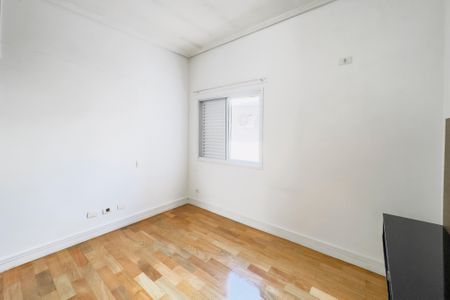 Casa de condomínio para alugar com 240m², 4 quartos e 4 vagasQuarto 2