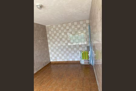 Casa à venda com 125m², 2 quartos e 1 vaga