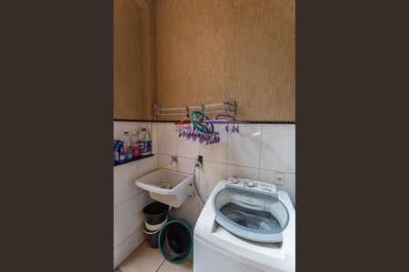 Casa à venda com 320m², 4 quartos e 6 vagasÁrea de Serviço