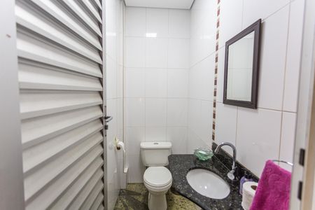 Casa à venda com 320m², 4 quartos e 6 vagasBanheiro do Espaço Gourmet