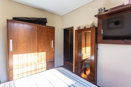 Casa à venda com 320m², 4 quartos e 6 vagasSuíte