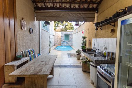 Casa à venda com 320m², 4 quartos e 6 vagasEspaço Gourmet