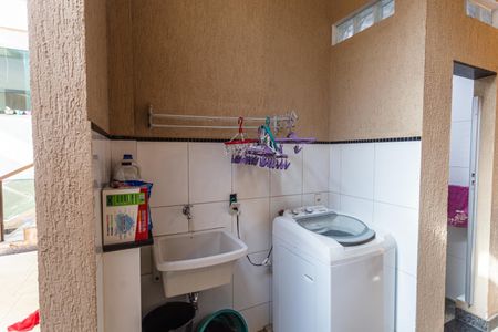 Casa à venda com 320m², 4 quartos e 6 vagasÁrea de Serviço