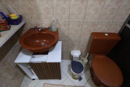 Casa à venda com 102m², 2 quartos e 1 vagaBanheiro