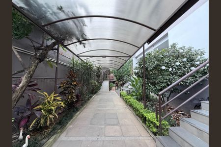 Apartamento à venda com 72m², 2 quartos e 1 vagaÁrea comum