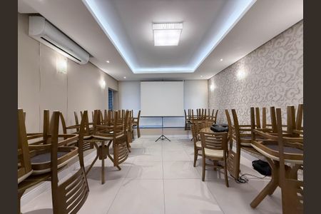 Apartamento à venda com 72m², 2 quartos e 1 vagaÁrea comum - Salão de festas