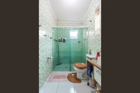 Casa à venda com 179m², 3 quartos e 2 vagas Casa à venda com 179m², 3 quartos e 2 vagasBanheiro da Suíte