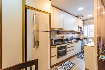 Casa à venda com 179m², 3 quartos e 2 vagas Casa à venda com 179m², 3 quartos e 2 vagasCozinha