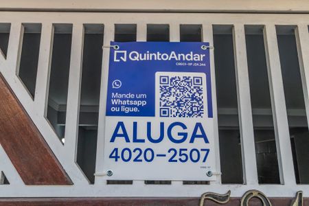 Casa à venda com 179m², 3 quartos e 2 vagas Casa à venda com 179m², 3 quartos e 2 vagasPlaca