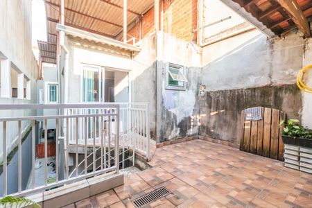 Casa à venda com 179m², 3 quartos e 2 vagas Casa à venda com 179m², 3 quartos e 2 vagasÁrea de Serviço