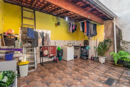 Casa à venda com 179m², 3 quartos e 2 vagas Casa à venda com 179m², 3 quartos e 2 vagasÁrea de Serviço