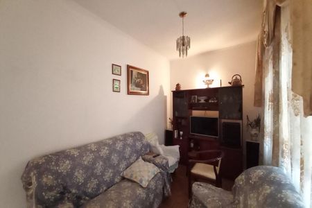 Casa à venda com 260m², 4 quartos e 2 vagasSala