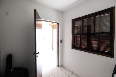 Casa à venda com 300m², 3 quartos e 3 vagasQuarto de serviço