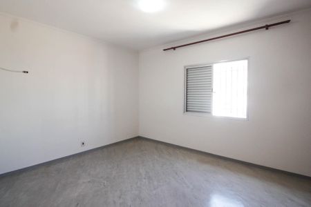 Casa à venda com 300m², 3 quartos e 3 vagasSuíte 2