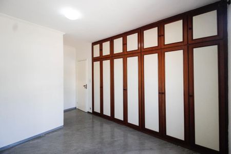 Casa à venda com 300m², 3 quartos e 3 vagasSuíte 3