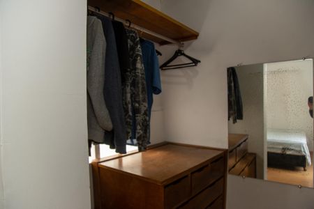 Casa à venda com 191m², 2 quartos e 2 vagasCloset da suíte