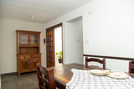 Casa à venda com 191m², 2 quartos e 2 vagasSala de Jantar