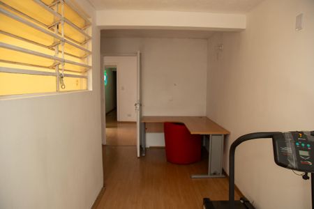 Casa à venda com 191m², 2 quartos e 2 vagasQuarto 2 - Suíte