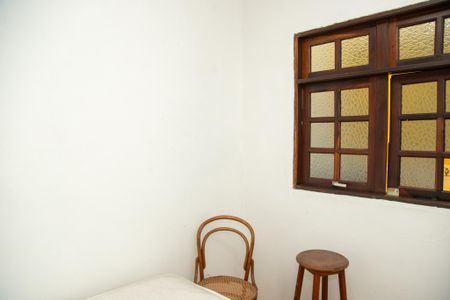 Casa à venda com 191m², 2 quartos e 2 vagasQuarto de Serviço