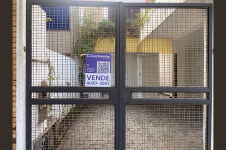 Casa à venda com 191m², 2 quartos e 2 vagasPlaca