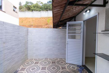 Casa de condomínio para alugar com 59m², 2 quartos e 1 vagaÁrea de Serviço