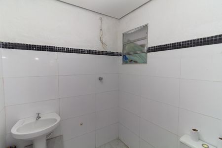 Casa à venda com 80m², 2 quartos e 1 vaga Casa à venda com 80m², 2 quartos e 1 vagaBanheiro