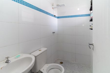Casa à venda com 80m², 2 quartos e 1 vaga Casa à venda com 80m², 2 quartos e 1 vagaBanheiro da Suíte 2