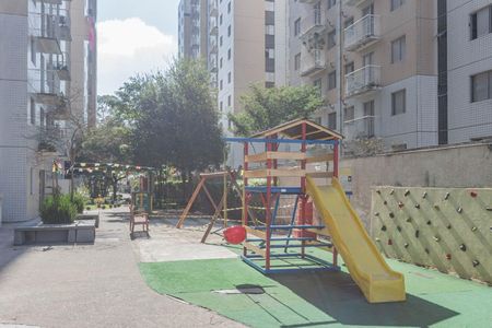 Apartamento para alugar com 48m², 2 quartos e 1 vagaÁrea comum - Playground