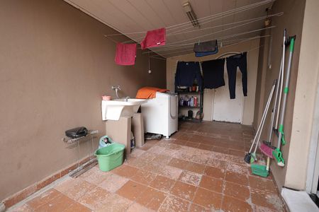 Casa à venda com 154m², 2 quartos e 4 vagas Casa à venda com 154m², 2 quartos e 4 vagasÁrea de Serviço