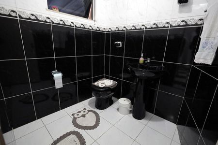 Casa à venda com 154m², 2 quartos e 4 vagas Casa à venda com 154m², 2 quartos e 4 vagasBanheiro 1