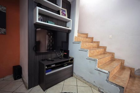 Casa à venda com 154m², 2 quartos e 4 vagas Casa à venda com 154m², 2 quartos e 4 vagasSala